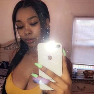 Meet your Posher, ÃhÃ¼Ã±